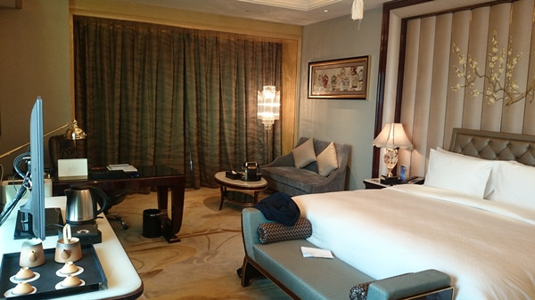 皮新彩家具維修